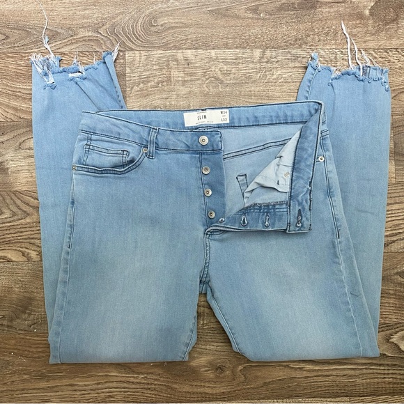 Topman Button Fly Slim Raw Hem Lightwash Blue Denim Jeans - Picture 10 of 14